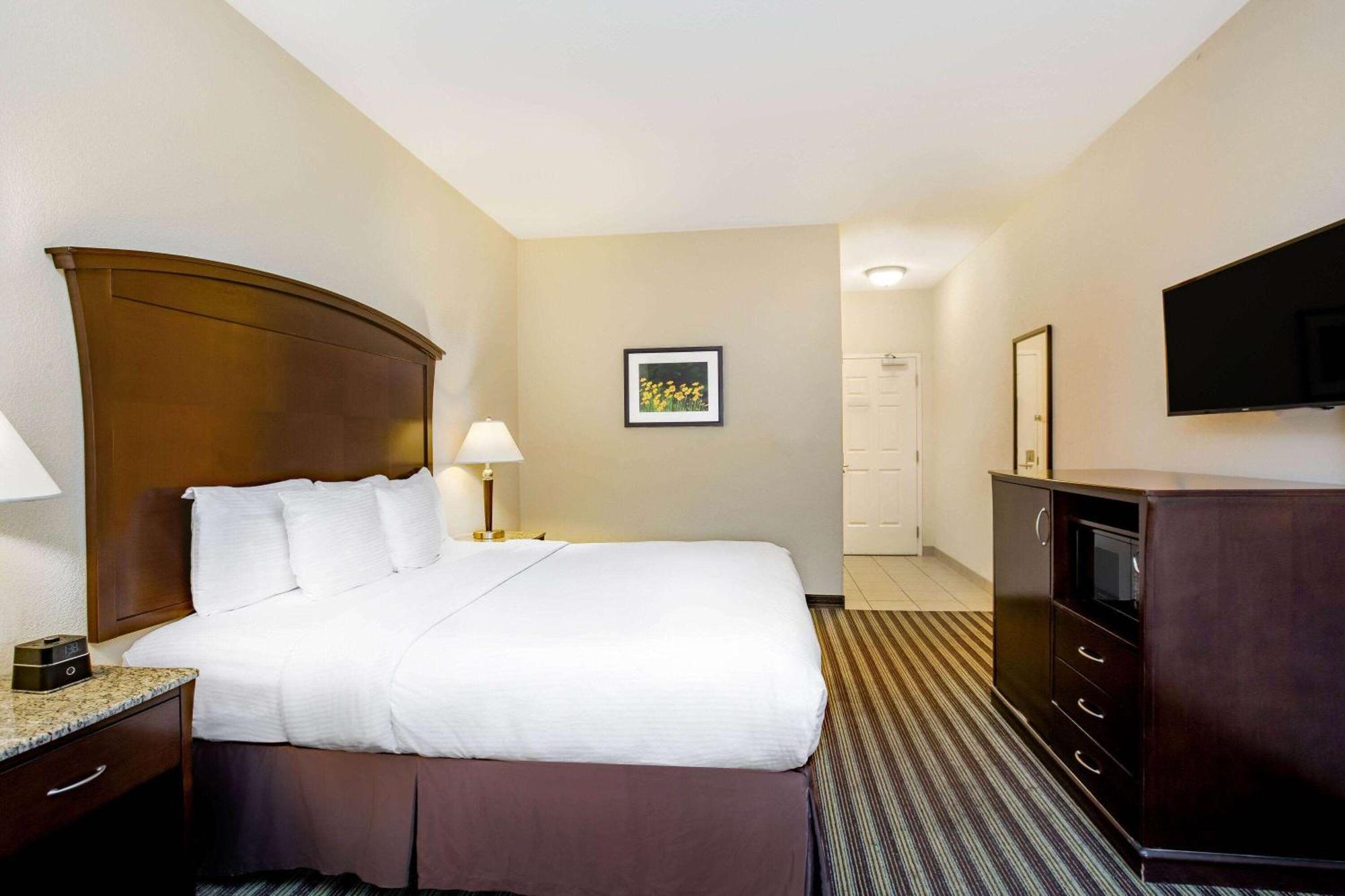 La Quinta By Wyndham Fowler Hotel Eksteriør billede